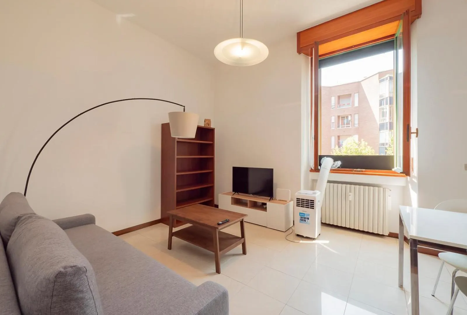 Xenia Apartments - Classical Suite In Central Station Milaan