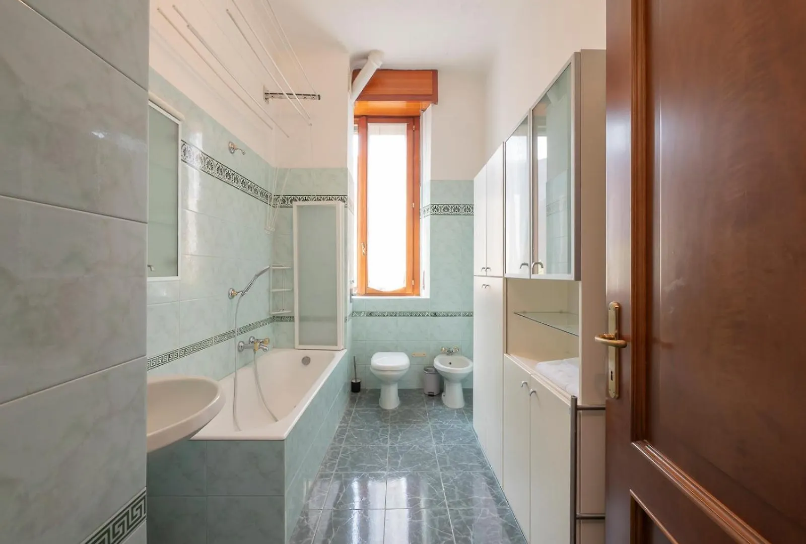 Xenia Apartments - Classical Suite In Central Station Milaan