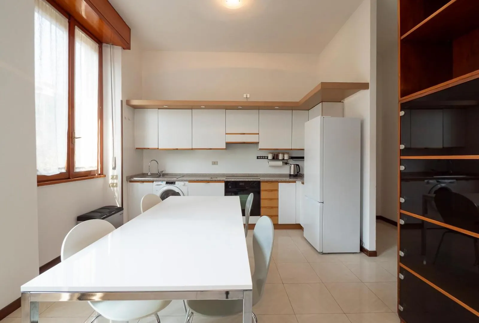 Xenia Apartments - Classical Suite In Central Station ميلان إيطاليا